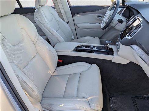 Used 2022 Volvo XC90 T6 Inscription w/ Lounge Package AWD/4WD image 27