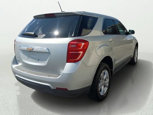 Used 2017 Chevrolet Equinox LS FWD image 7