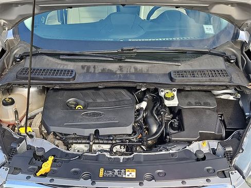 Used 2017 Ford Escape Titanium image 28