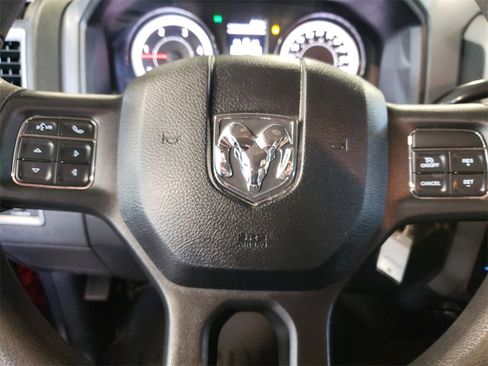Used 2018 RAM 2500 Tradesman w/ Chrome Appearance Group image 30
