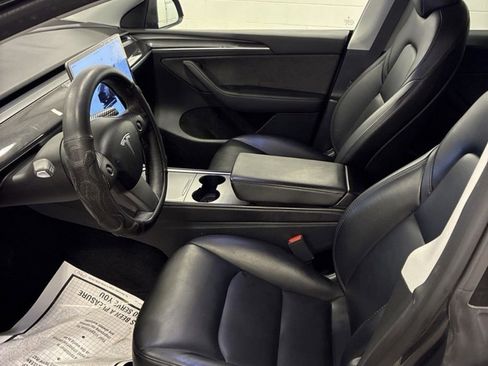 Used 2023 Tesla Model Y Long Range image 11