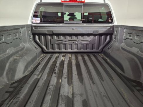 Used 2024 Chevrolet Colorado ZR2 w/ Technology Package image 28