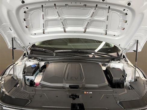 New 2025 Hyundai Ioniq 5 SEL image 28