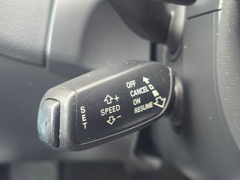 Used 2016 Audi Q5 2.0T Premium Plus w/ Technology Package image 33