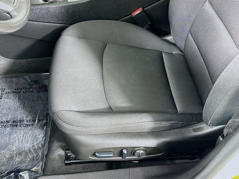 Used 2024 Chevrolet Malibu LT image 25