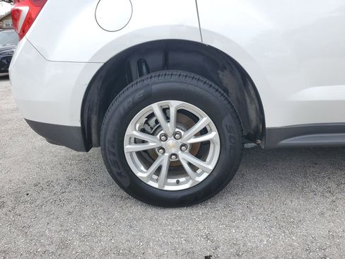 Used 2017 Chevrolet Equinox LT image 7