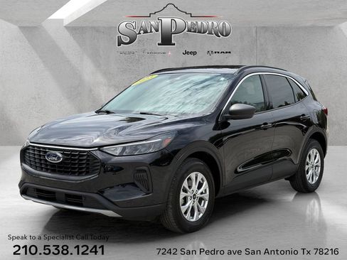 Used 2023 Ford Escape Active w/ Tech Pack #1 AWD/4WD image 1