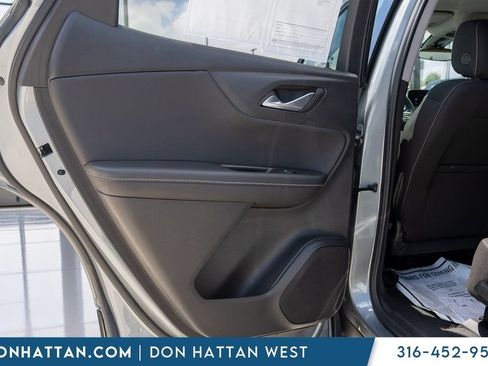 Used 2025 Chevrolet Blazer LT AWD/4WD image 24