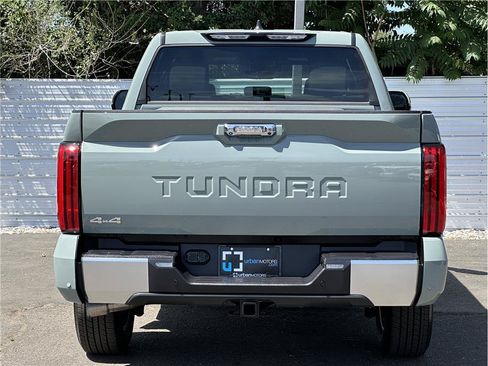 Used 2026 Toyota Tundra Limited AWD/4WD image 10