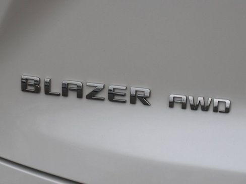 Used 2022 Chevrolet Blazer LT AWD/4WD image 47