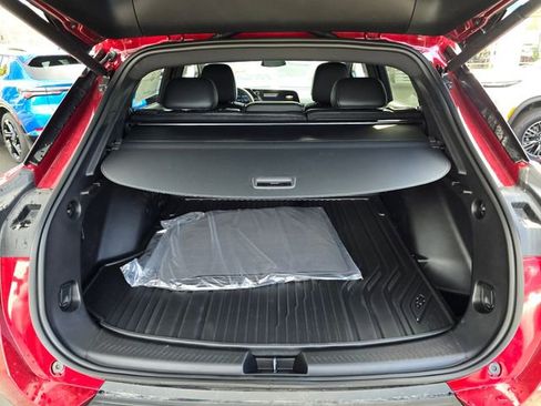 New 2026 Chevrolet Equinox EV LT image 16