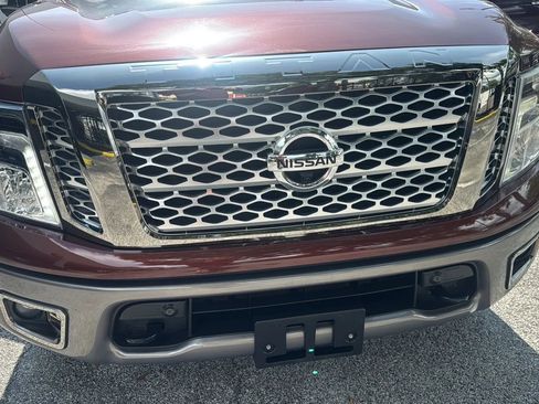 Used 2017 Nissan Titan Platinum Reserve AWD/4WD image 38