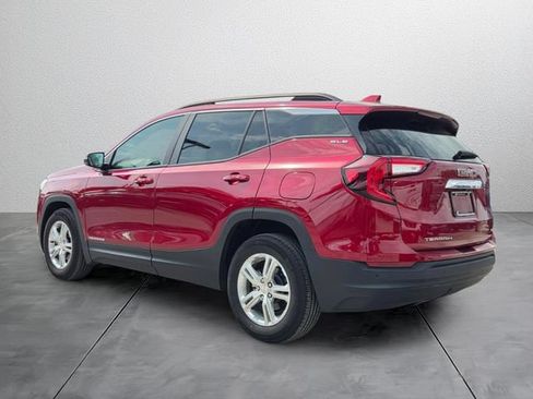 Used 2024 GMC Terrain SLE w/ Driver Convenience Package FWD image 3