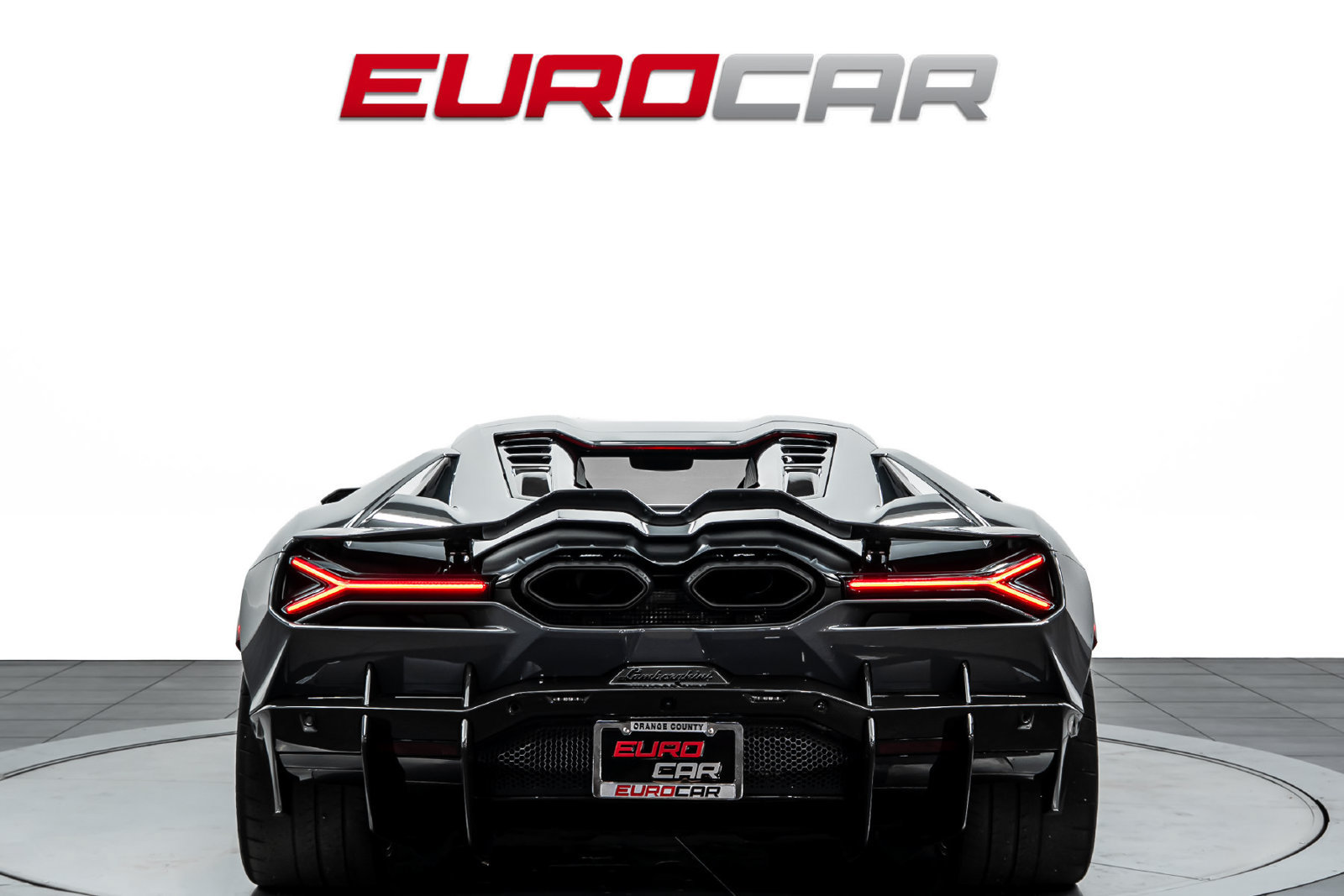 Used 2025 Lamborghini Revuelto AWD/4WD image 4