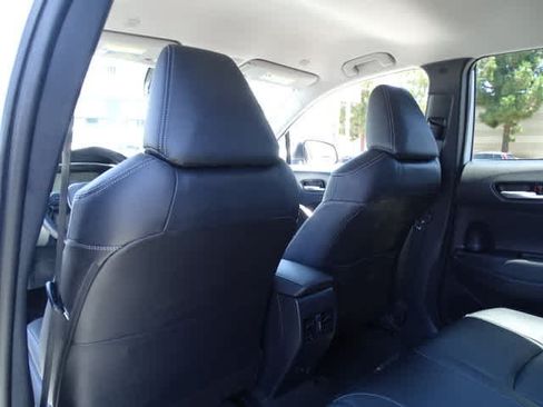 Certified 2023 Toyota Corolla Cross XLE FWD image 21