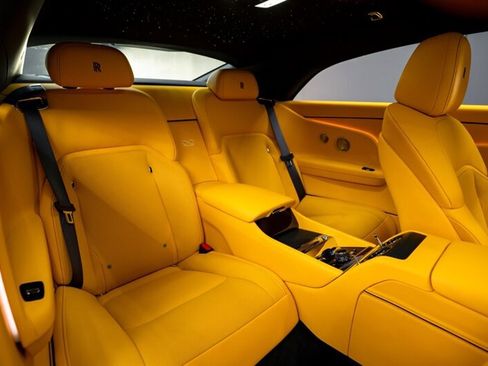 Used 2025 Rolls-Royce Spectre Black Badge w/ Spectre Enhancement Package image 23