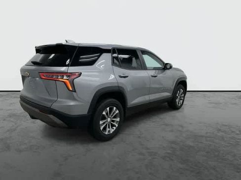 Used 2026 Chevrolet Equinox LT FWD image 4