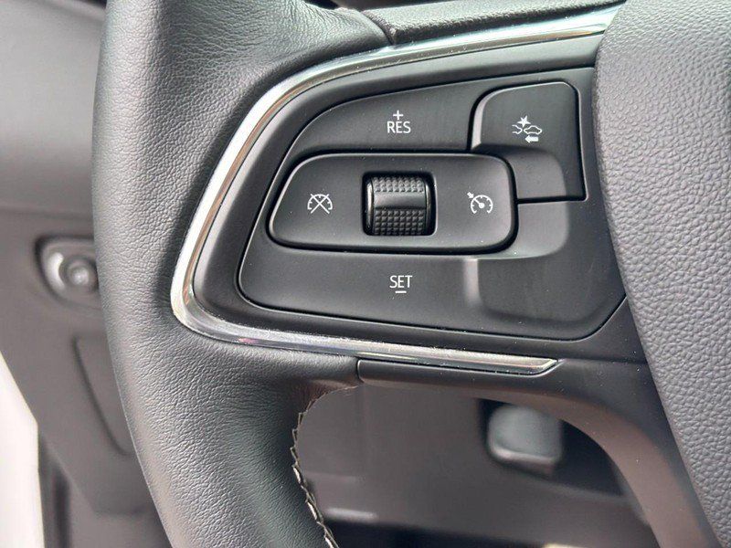 Used 2023 Buick Encore GX Select w/ Sport Touring Package AWD/4WD image 17