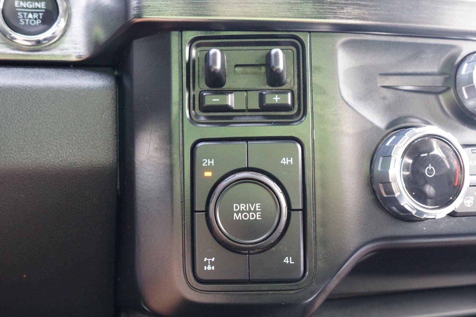 Used 2023 Ford F250 Lariat w/ Sport Appearance Package AWD/4WD image 14