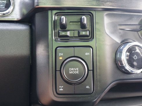 Used 2023 Ford F250 Lariat w/ Sport Appearance Package AWD/4WD image 14