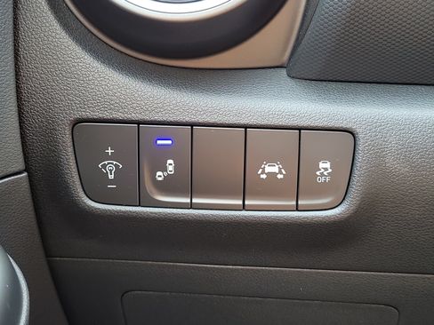 Used 2021 Hyundai Kona SEL FWD image 27