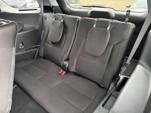 Used 2022 Ford Explorer XLT image 26