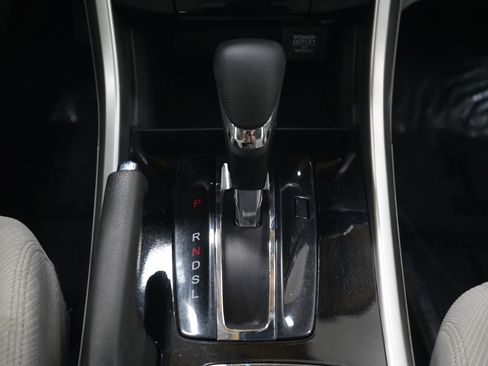Used 2016 Honda Accord EX image 19