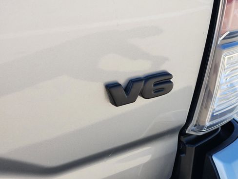 Used 2023 Toyota Tacoma TRD Off-Road w/ Technology Package image 12