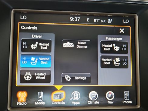 Used 2016 Jeep Grand Cherokee Overland AWD/4WD image 37