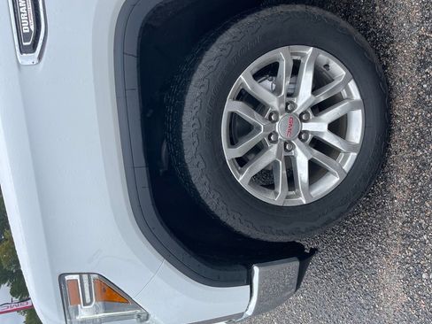 Used 2021 GMC Sierra 1500 SLT w/ SLT Convenience Package image 12