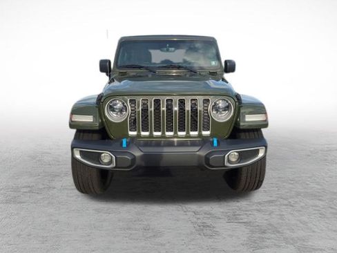 Used 2023 Jeep Wrangler Unlimited Sahara w/ Cold Weather Group AWD/4WD image 2