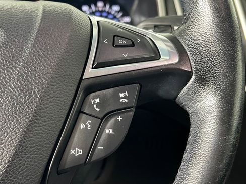 Used 2016 Ford Edge SEL AWD/4WD image 26