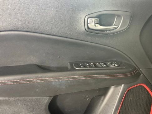 Used 2019 Jeep Compass Trailhawk AWD/4WD image 15