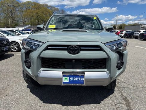 Used 2023 Toyota 4Runner TRD Off-Road Premium w/ Off Road Premium Plus Package AWD/4WD image 4