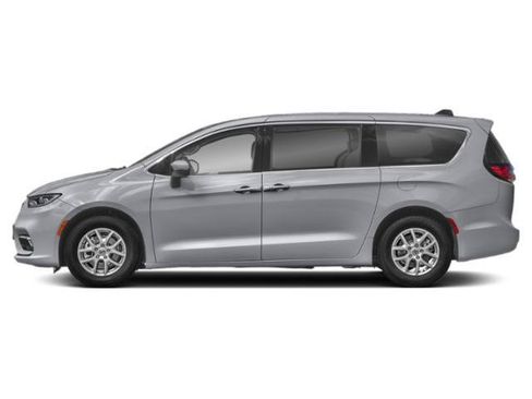 Used 2023 Chrysler Pacifica Limited FWD image 3