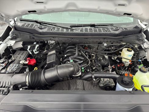 New 2026 Ford F250 XL w/ XL Chrome Package image 30