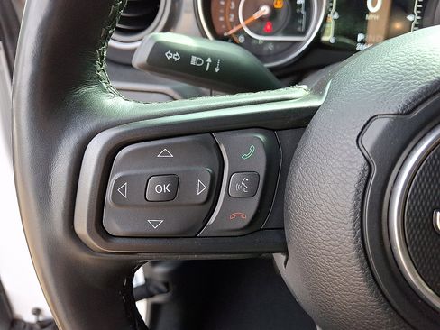 Used 2023 Jeep Wrangler Unlimited Sport AWD/4WD image 21