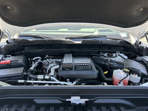 Used 2025 GMC Sierra 1500 AT4 w/ Technology Package image 29