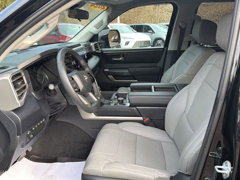 Used 2024 Toyota Tundra SR5 image 11