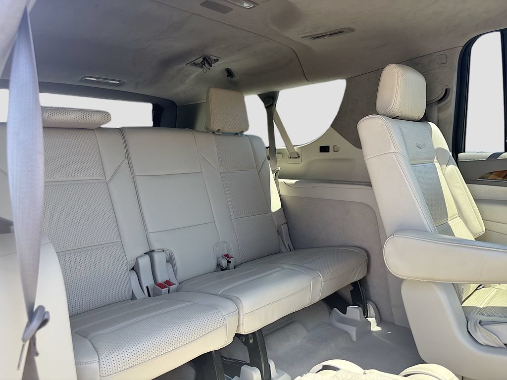 Used 2022 Cadillac Escalade ESV Sport Platinum AWD/4WD image 24