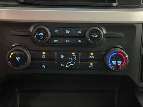 Used 2024 Ford F250 XLT AWD/4WD image 17