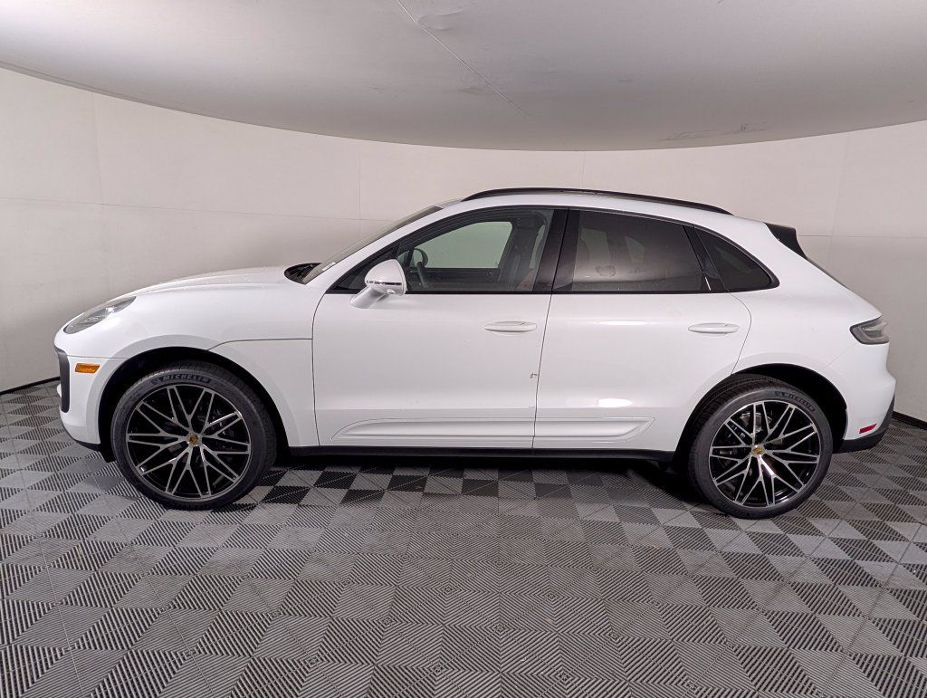 New 2026 Porsche Macan AWD/4WD image 2