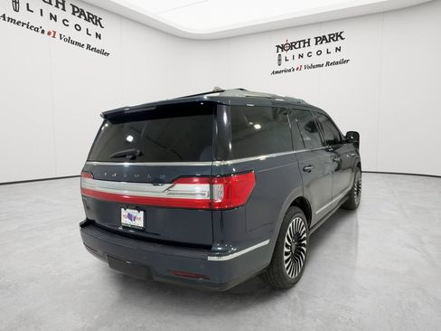 Used 2021 Lincoln Navigator Black Label w/ Cargo Convenience Package AWD/4WD image 5