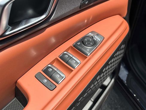 New 2026 Kia Carnival EX image 22