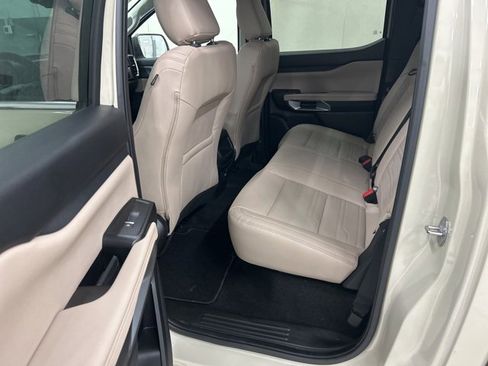 Used 2025 Ford Ranger Lariat w/ Advanced Towing Package image 8