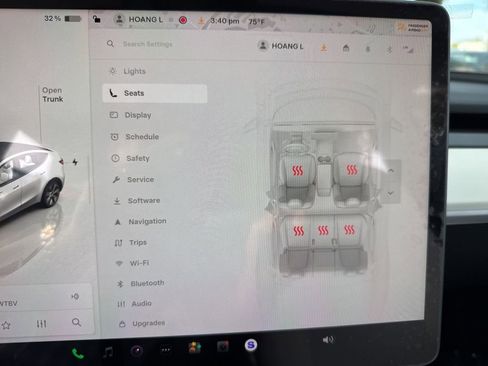 Used 2023 Tesla Model Y Long Range image 32