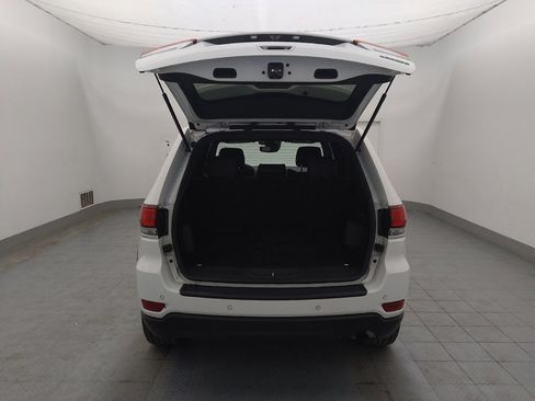 Used 2022 Jeep Grand Cherokee Laredo E image 29