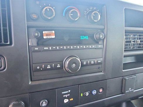 Used 2026 Chevrolet Express 2500 w/ Driver Convenience Package RWD image 13