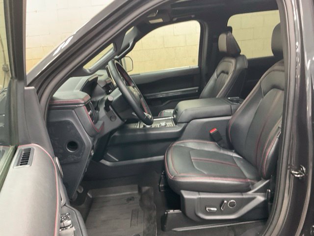Used 2023 Ford Expedition Limited AWD/4WD image 8