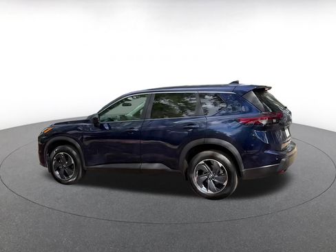 Used 2025 Nissan Rogue SV FWD image 10